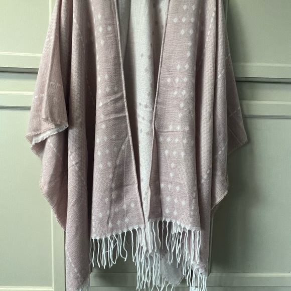 NWT Gentle Fawn Kimono - Picture 8 of 10